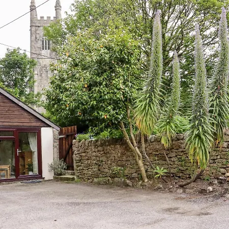 Holiday home Lannlyvri